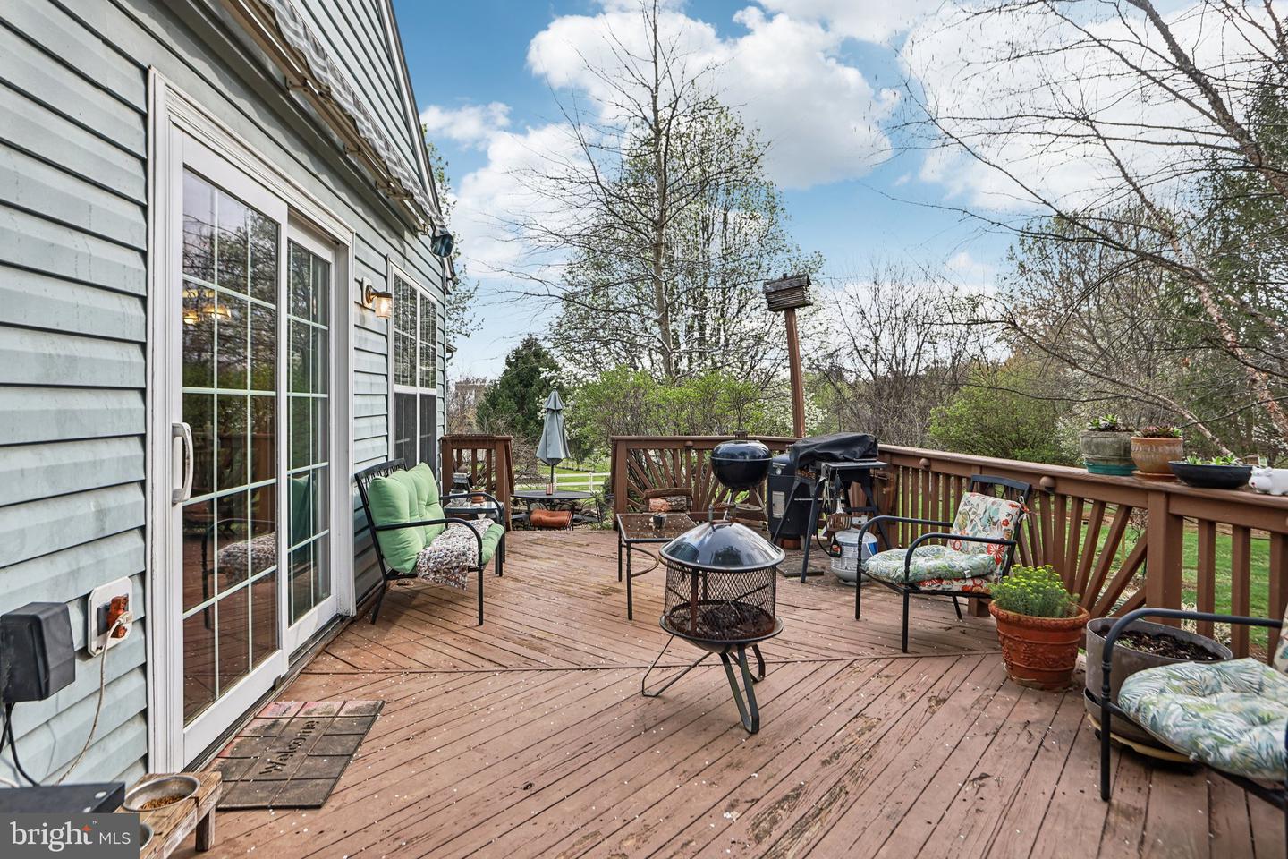 17391 ARROWOOD PL, ROUND HILL, Virginia 20141, 3 Bedrooms Bedrooms, ,2 BathroomsBathrooms,Residential,For sale,17391 ARROWOOD PL,VALO2091442 MLS # VALO2091442