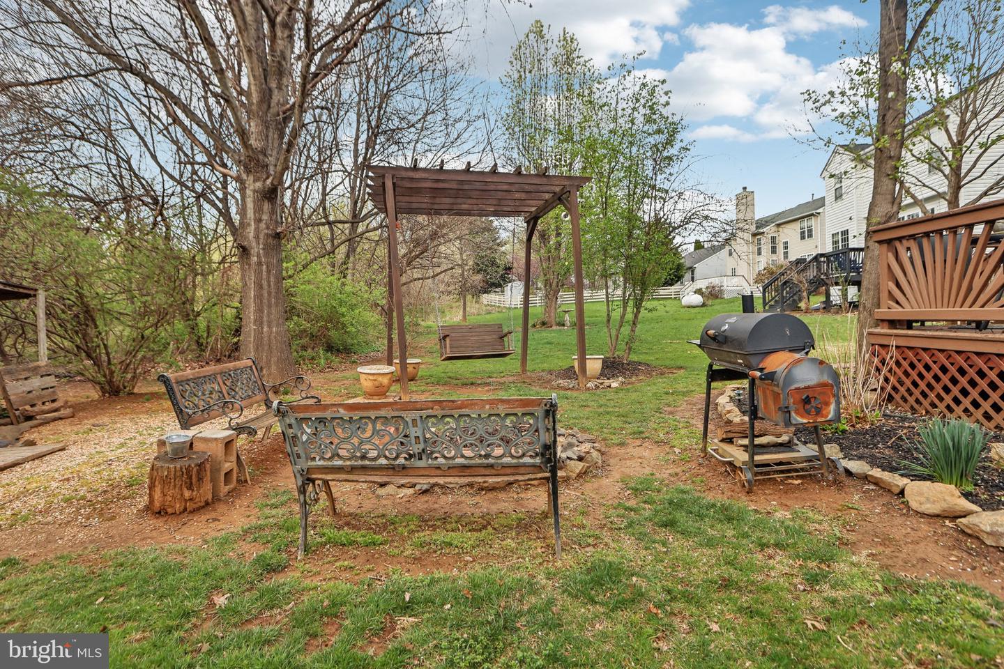 17391 ARROWOOD PL, ROUND HILL, Virginia 20141, 3 Bedrooms Bedrooms, ,2 BathroomsBathrooms,Residential,For sale,17391 ARROWOOD PL,VALO2091442 MLS # VALO2091442