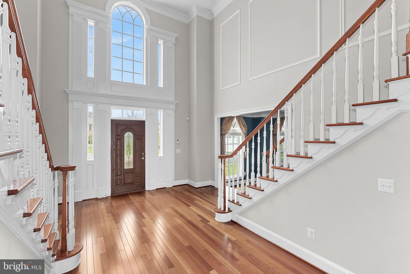 20713 ASHBURN VALLEY CT, ASHBURN, Virginia 20147, 5 Bedrooms Bedrooms, ,5 BathroomsBathrooms,Residential,For sale,20713 ASHBURN VALLEY CT,VALO2091658 MLS # VALO2091658