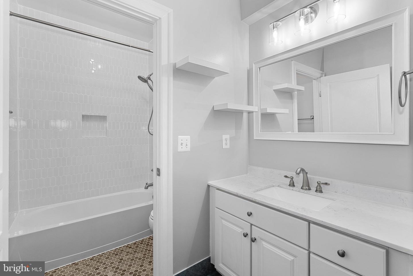 20713 ASHBURN VALLEY CT, ASHBURN, Virginia 20147, 5 Bedrooms Bedrooms, ,5 BathroomsBathrooms,Residential,For sale,20713 ASHBURN VALLEY CT,VALO2091658 MLS # VALO2091658