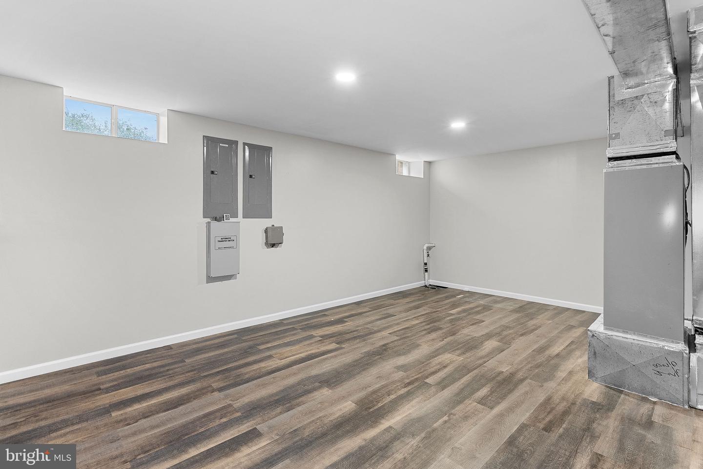 20713 ASHBURN VALLEY CT, ASHBURN, Virginia 20147, 5 Bedrooms Bedrooms, ,5 BathroomsBathrooms,Residential,For sale,20713 ASHBURN VALLEY CT,VALO2091658 MLS # VALO2091658