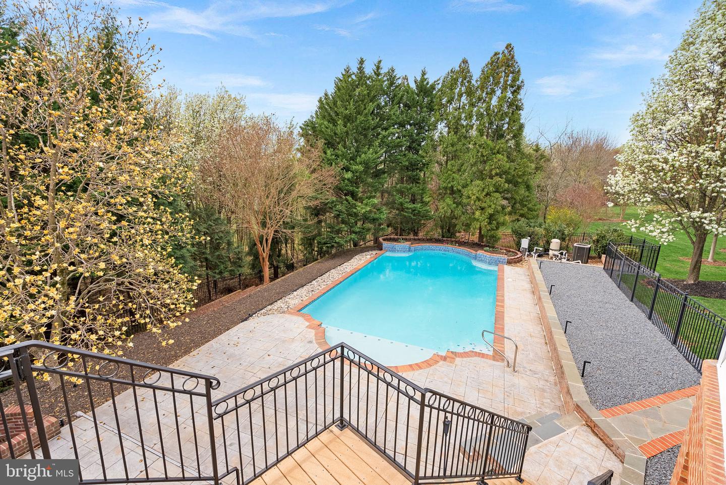 20713 ASHBURN VALLEY CT, ASHBURN, Virginia 20147, 5 Bedrooms Bedrooms, ,5 BathroomsBathrooms,Residential,For sale,20713 ASHBURN VALLEY CT,VALO2091658 MLS # VALO2091658