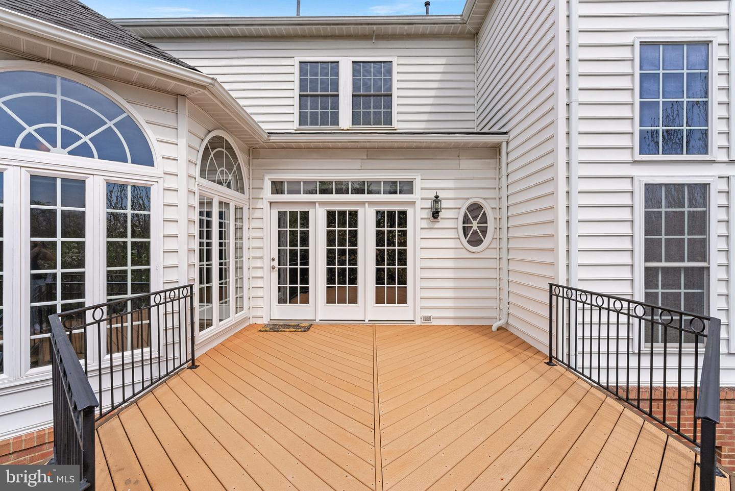 20713 ASHBURN VALLEY CT, ASHBURN, Virginia 20147, 5 Bedrooms Bedrooms, ,5 BathroomsBathrooms,Residential,For sale,20713 ASHBURN VALLEY CT,VALO2091658 MLS # VALO2091658