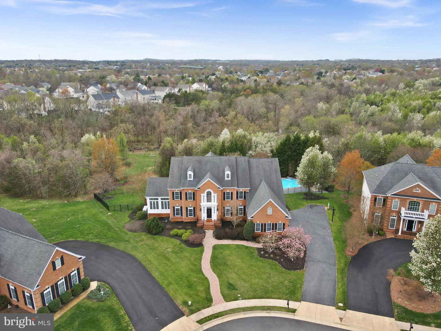 20713 ASHBURN VALLEY CT, ASHBURN, Virginia 20147, 5 Bedrooms Bedrooms, ,5 BathroomsBathrooms,Residential,For sale,20713 ASHBURN VALLEY CT,VALO2091658 MLS # VALO2091658