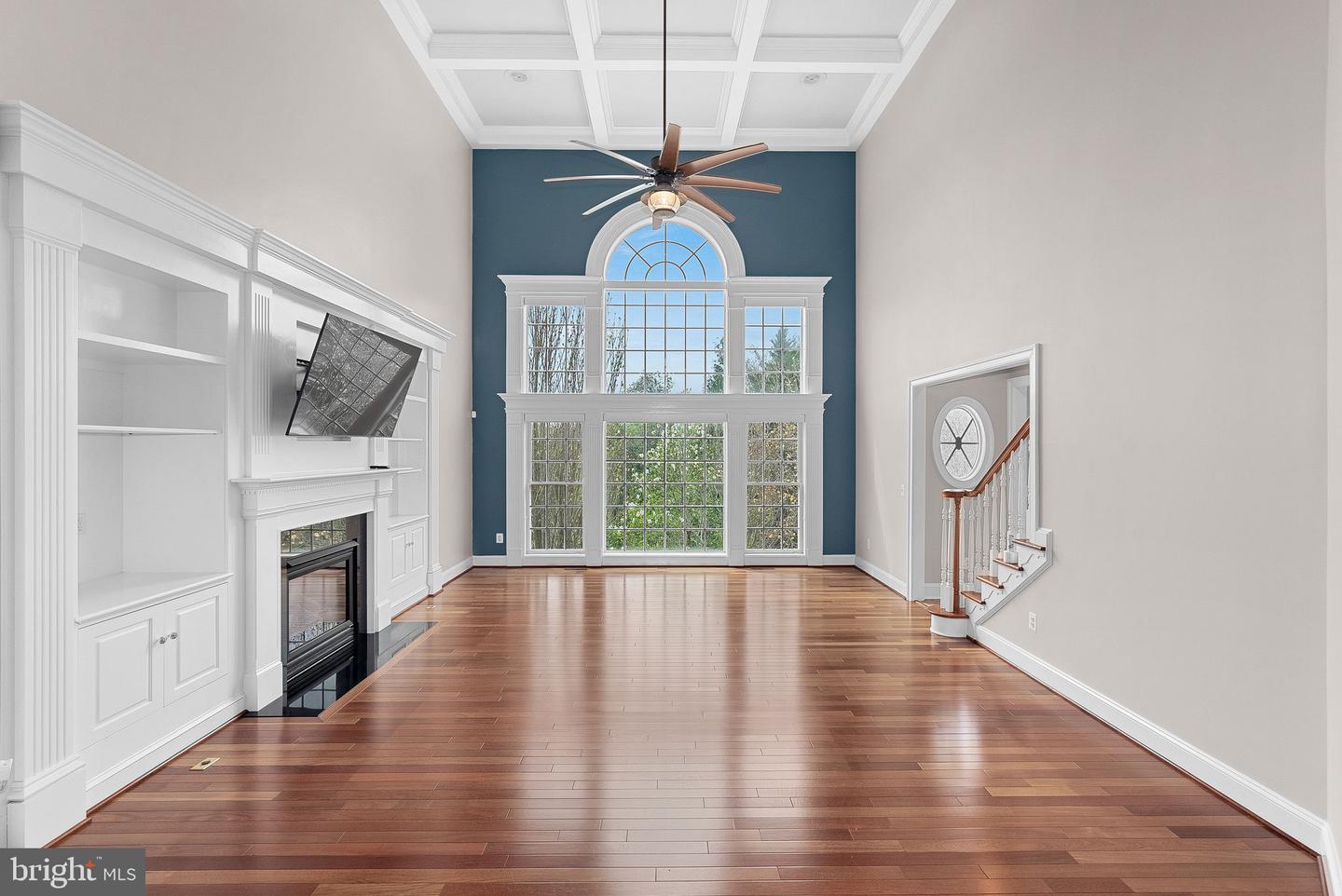 20713 ASHBURN VALLEY CT, ASHBURN, Virginia 20147, 5 Bedrooms Bedrooms, ,5 BathroomsBathrooms,Residential,For sale,20713 ASHBURN VALLEY CT,VALO2091658 MLS # VALO2091658
