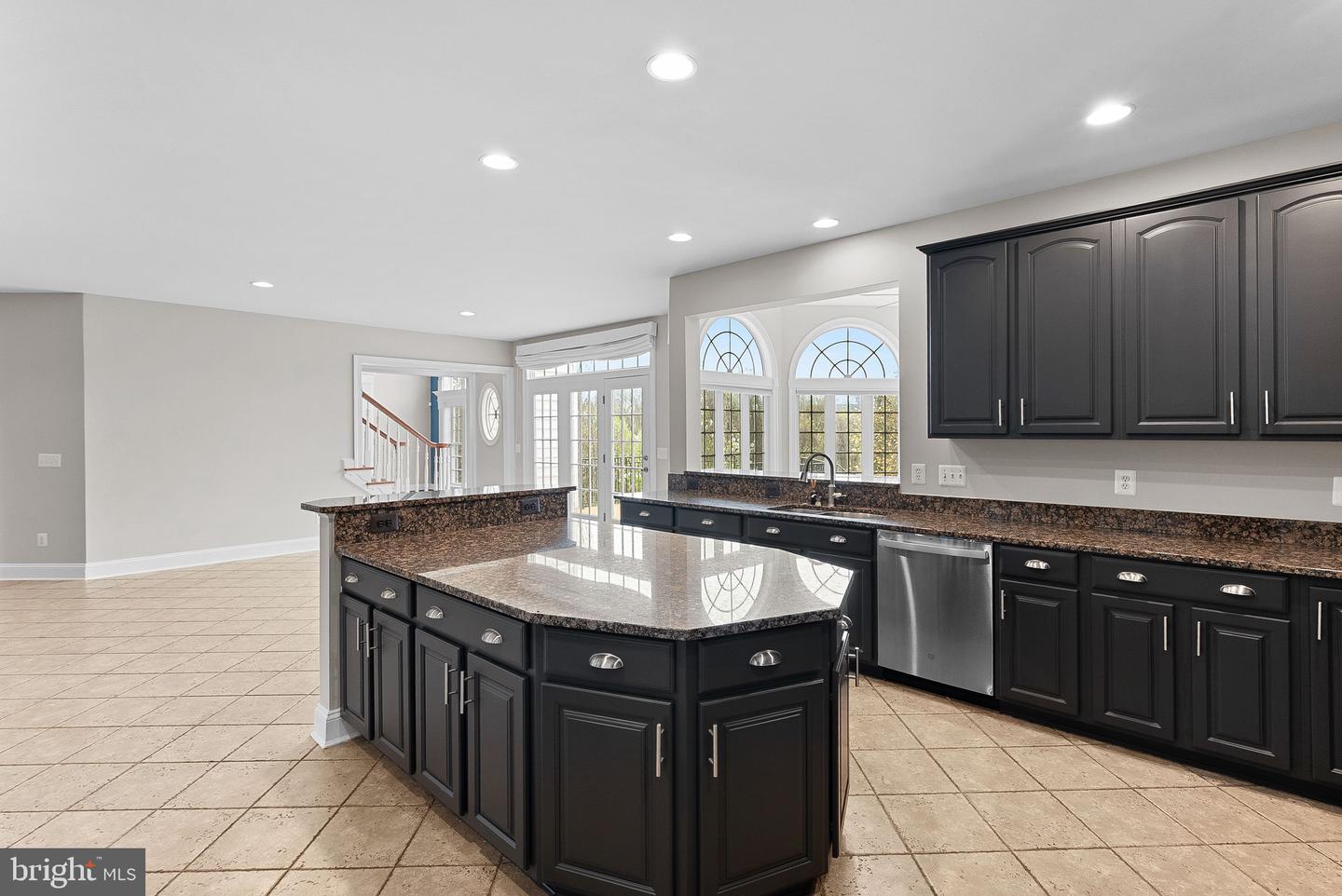 20713 ASHBURN VALLEY CT, ASHBURN, Virginia 20147, 5 Bedrooms Bedrooms, ,5 BathroomsBathrooms,Residential,For sale,20713 ASHBURN VALLEY CT,VALO2091658 MLS # VALO2091658