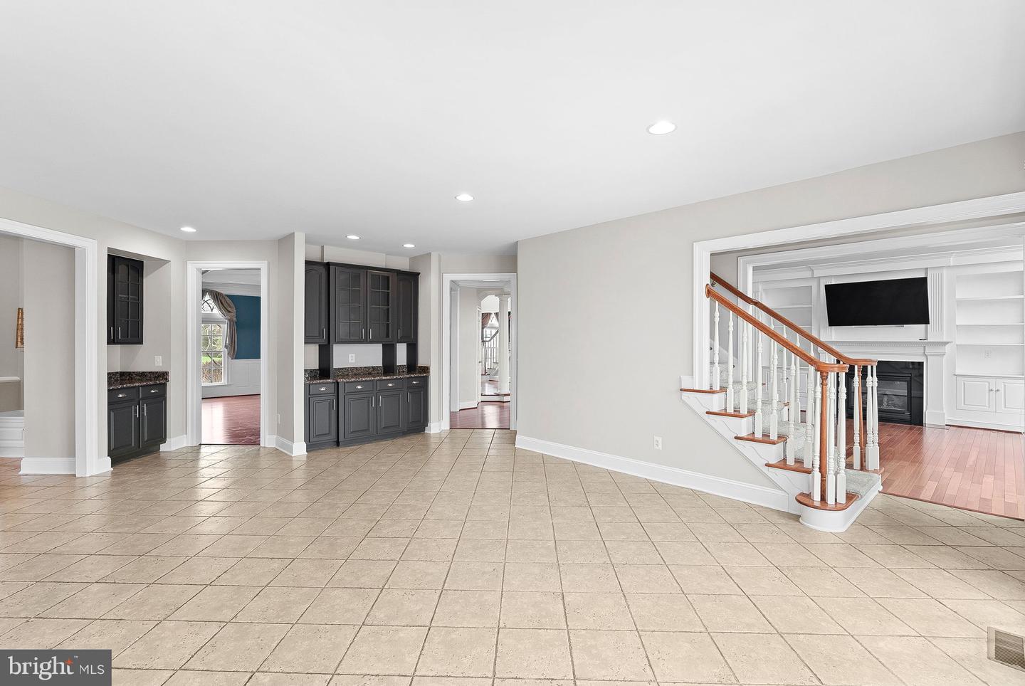 20713 ASHBURN VALLEY CT, ASHBURN, Virginia 20147, 5 Bedrooms Bedrooms, ,5 BathroomsBathrooms,Residential,For sale,20713 ASHBURN VALLEY CT,VALO2091658 MLS # VALO2091658