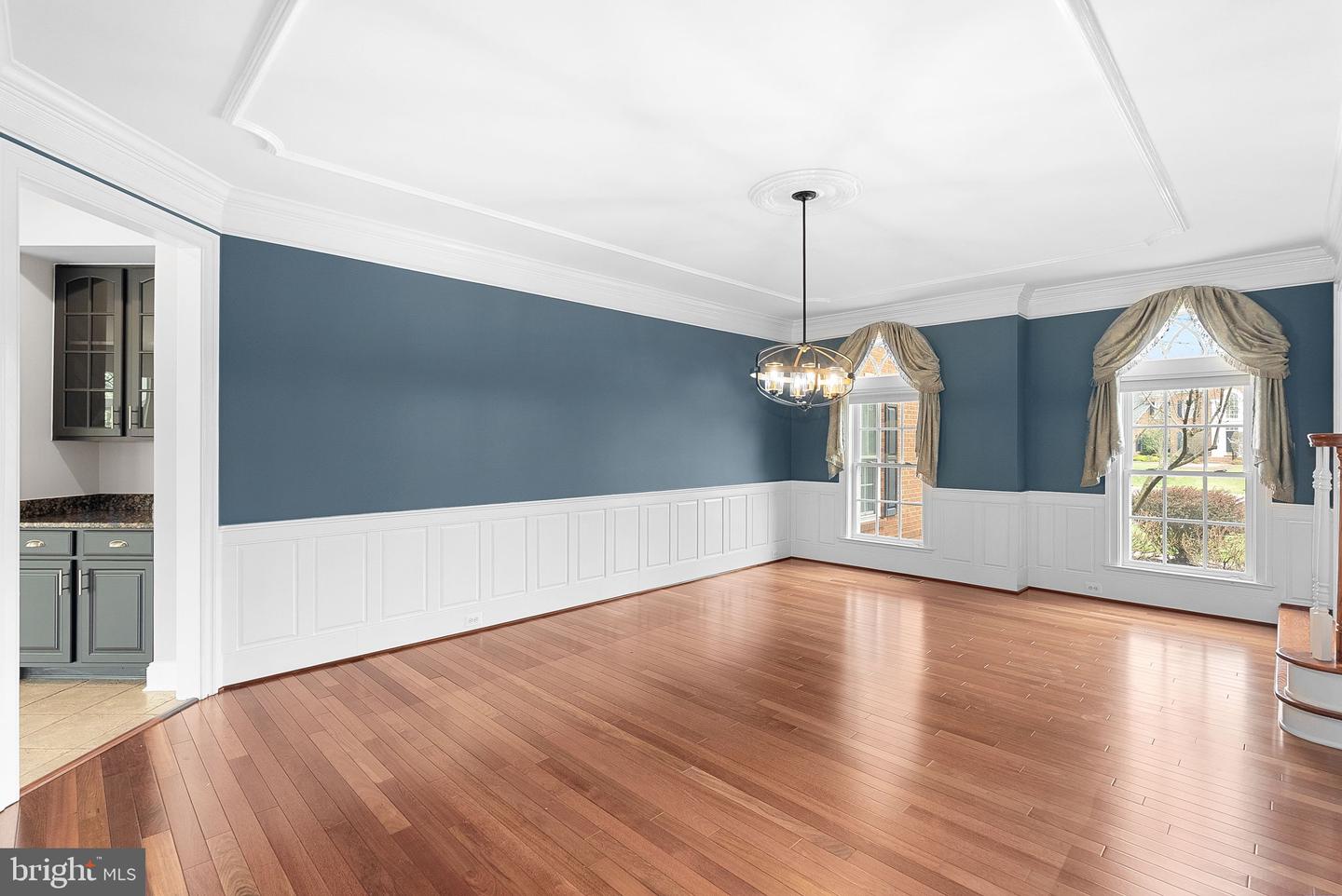 20713 ASHBURN VALLEY CT, ASHBURN, Virginia 20147, 5 Bedrooms Bedrooms, ,5 BathroomsBathrooms,Residential,For sale,20713 ASHBURN VALLEY CT,VALO2091658 MLS # VALO2091658