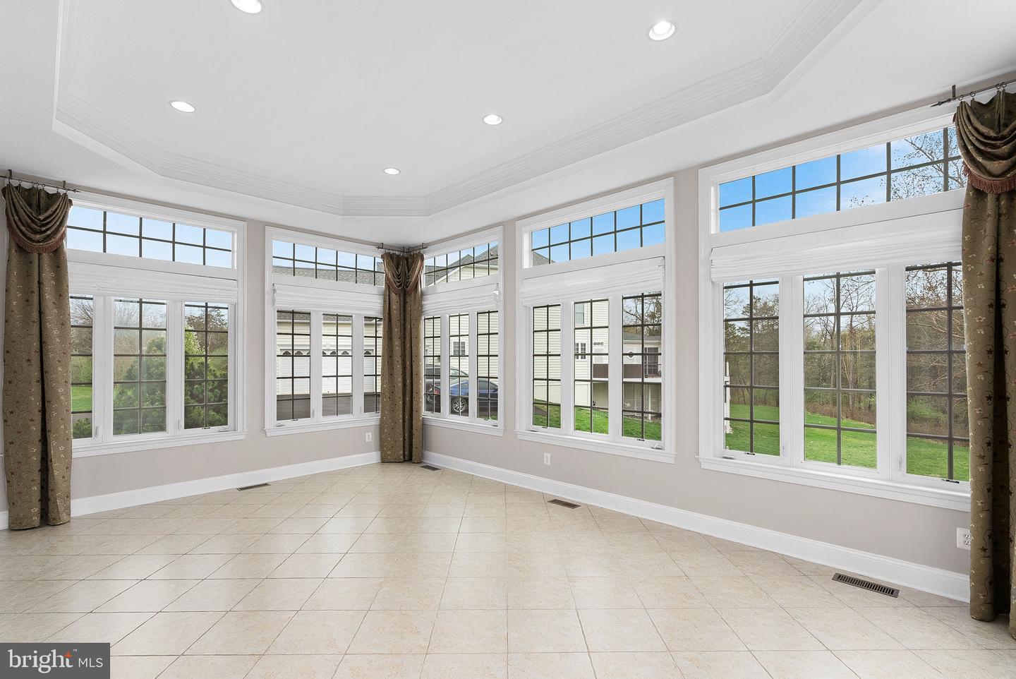 20713 ASHBURN VALLEY CT, ASHBURN, Virginia 20147, 5 Bedrooms Bedrooms, ,5 BathroomsBathrooms,Residential,For sale,20713 ASHBURN VALLEY CT,VALO2091658 MLS # VALO2091658