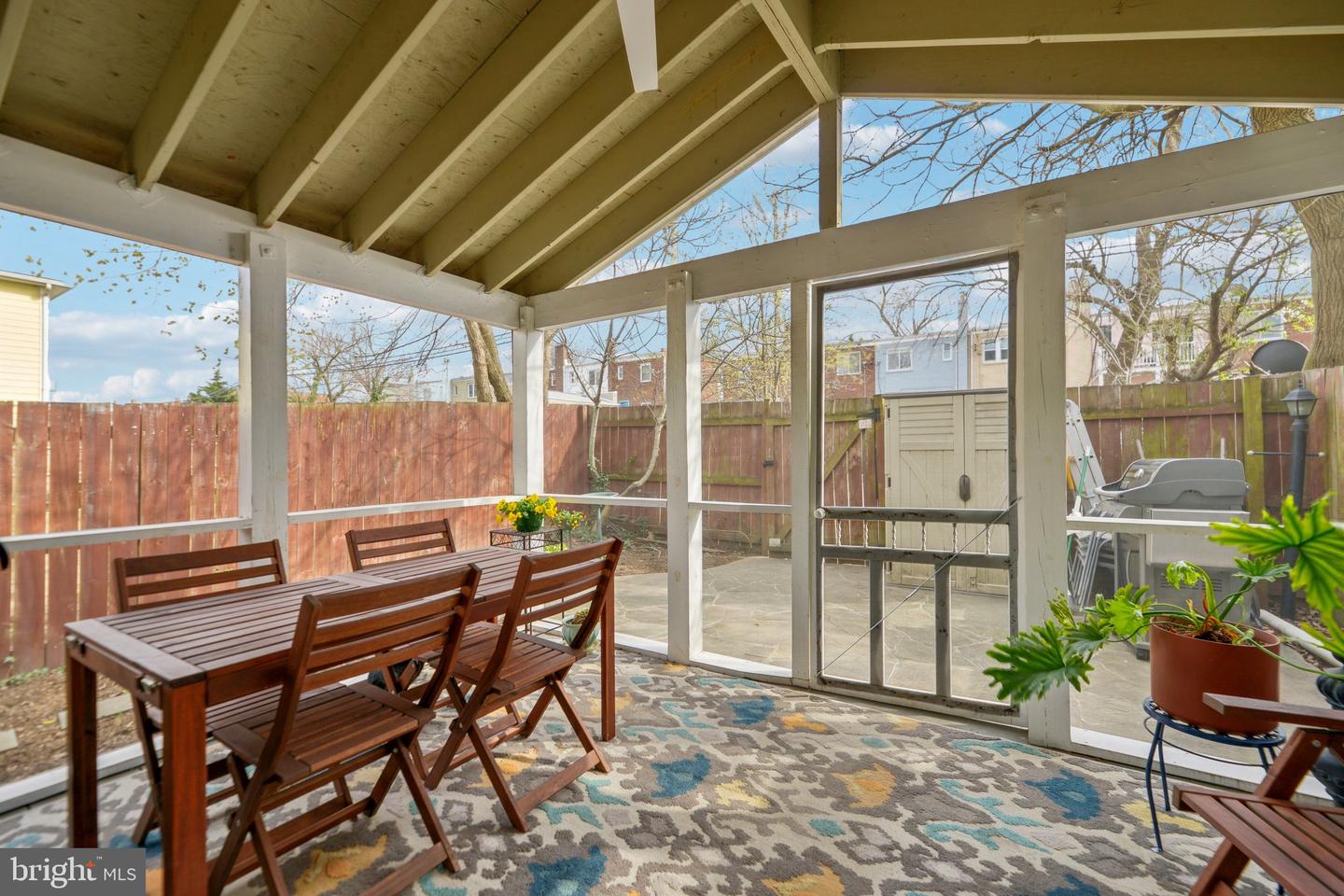 39 E REED AVE, ALEXANDRIA, Virginia 22305, 2 Bedrooms Bedrooms, ,2 BathroomsBathrooms,Residential,For sale,39 E REED AVE,VAAX2043092 MLS # VAAX2043092