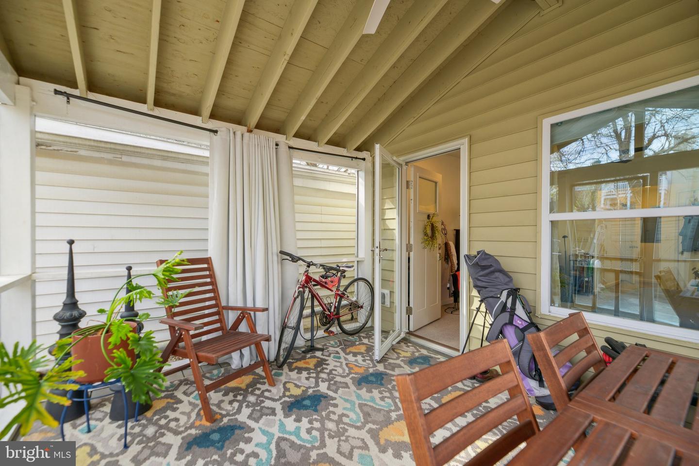 39 E REED AVE, ALEXANDRIA, Virginia 22305, 2 Bedrooms Bedrooms, ,2 BathroomsBathrooms,Residential,For sale,39 E REED AVE,VAAX2043092 MLS # VAAX2043092
