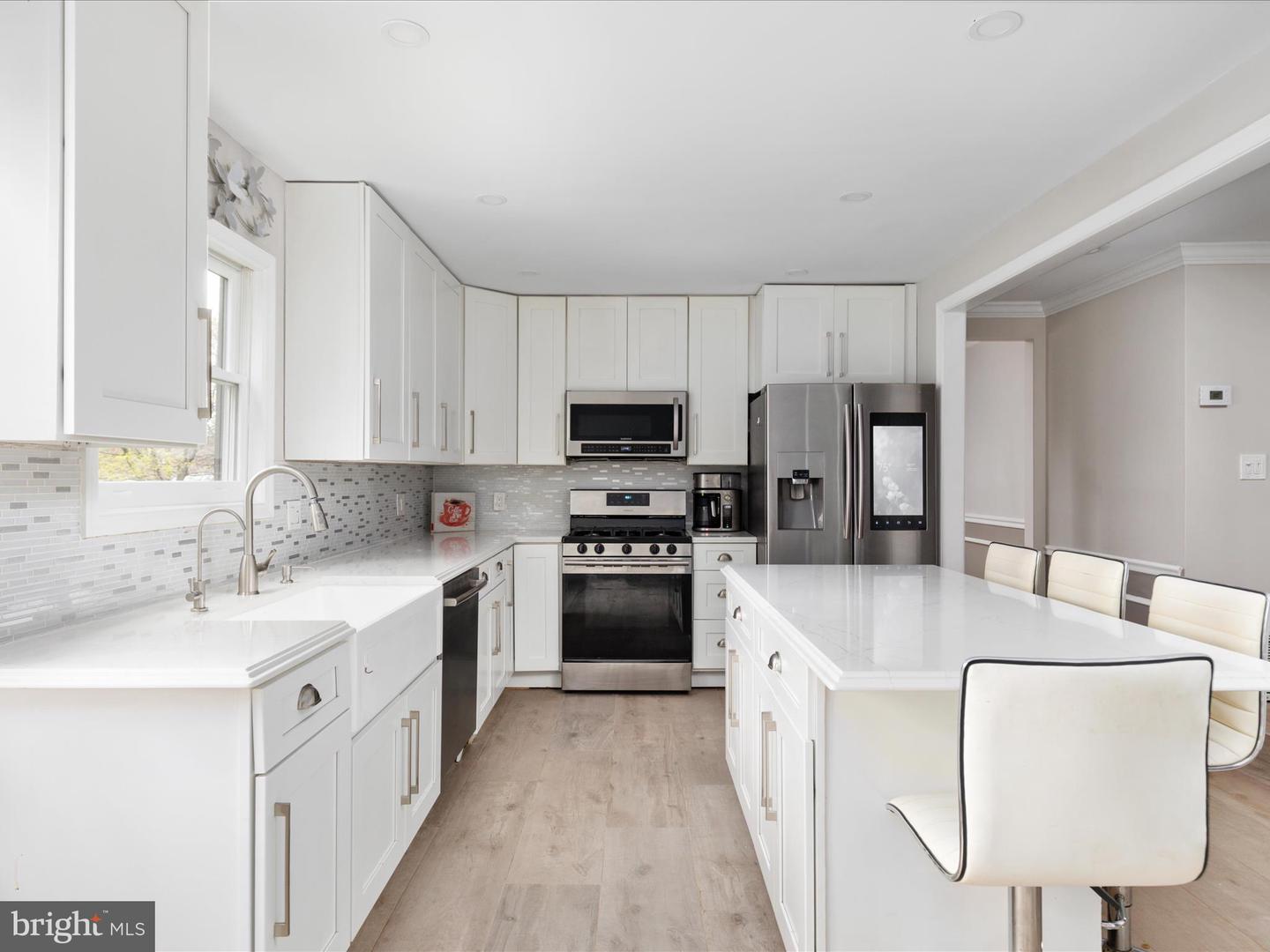 60 N TAVENNER LN, HAMILTON, Virginia 20158, 4 Bedrooms Bedrooms, 9 Rooms Rooms,3 BathroomsBathrooms,Residential,For sale,60 N TAVENNER LN,VALO2091834 MLS # VALO2091834