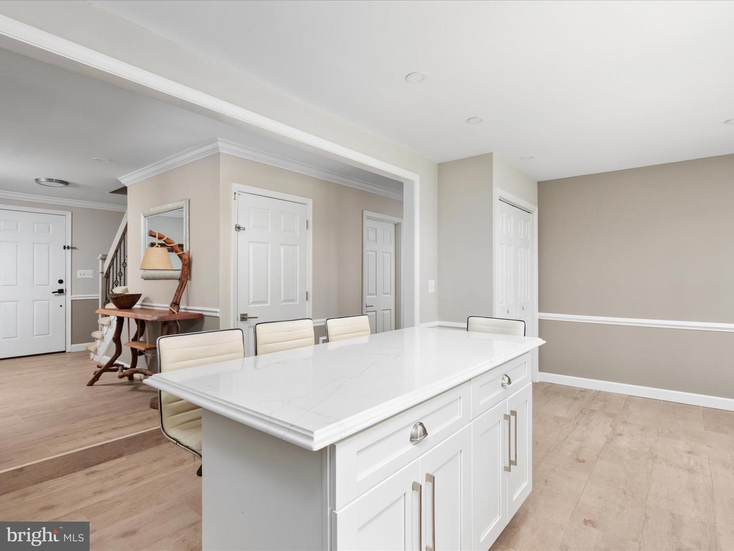 60 N TAVENNER LN, HAMILTON, Virginia 20158, 4 Bedrooms Bedrooms, 9 Rooms Rooms,3 BathroomsBathrooms,Residential,For sale,60 N TAVENNER LN,VALO2091834 MLS # VALO2091834