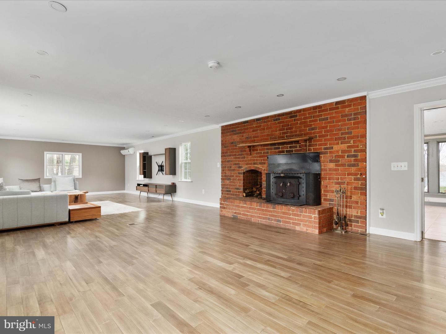 60 N TAVENNER LN, HAMILTON, Virginia 20158, 4 Bedrooms Bedrooms, 9 Rooms Rooms,3 BathroomsBathrooms,Residential,For sale,60 N TAVENNER LN,VALO2091834 MLS # VALO2091834