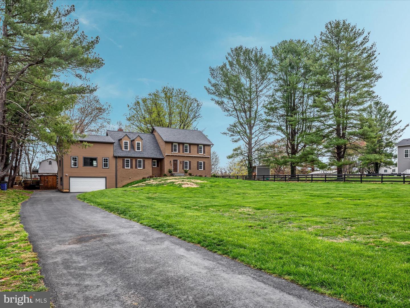 60 N TAVENNER LN, HAMILTON, Virginia 20158, 4 Bedrooms Bedrooms, 9 Rooms Rooms,3 BathroomsBathrooms,Residential,For sale,60 N TAVENNER LN,VALO2091834 MLS # VALO2091834