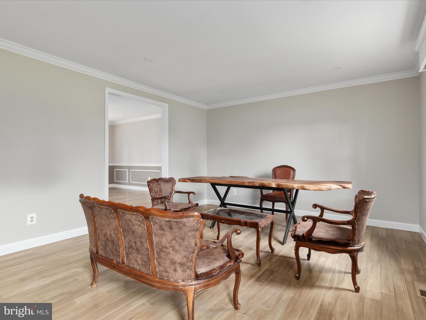 60 N TAVENNER LN, HAMILTON, Virginia 20158, 4 Bedrooms Bedrooms, 9 Rooms Rooms,3 BathroomsBathrooms,Residential,For sale,60 N TAVENNER LN,VALO2091834 MLS # VALO2091834