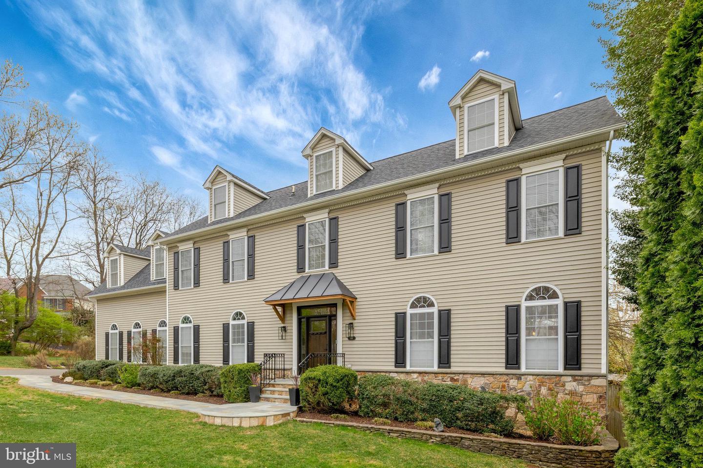 546 MALCOLM RD NW, VIENNA, Virginia 22180, 5 Bedrooms Bedrooms, ,5 BathroomsBathrooms,Residential,For sale,546 MALCOLM RD NW,VAFX2229690 MLS # VAFX2229690