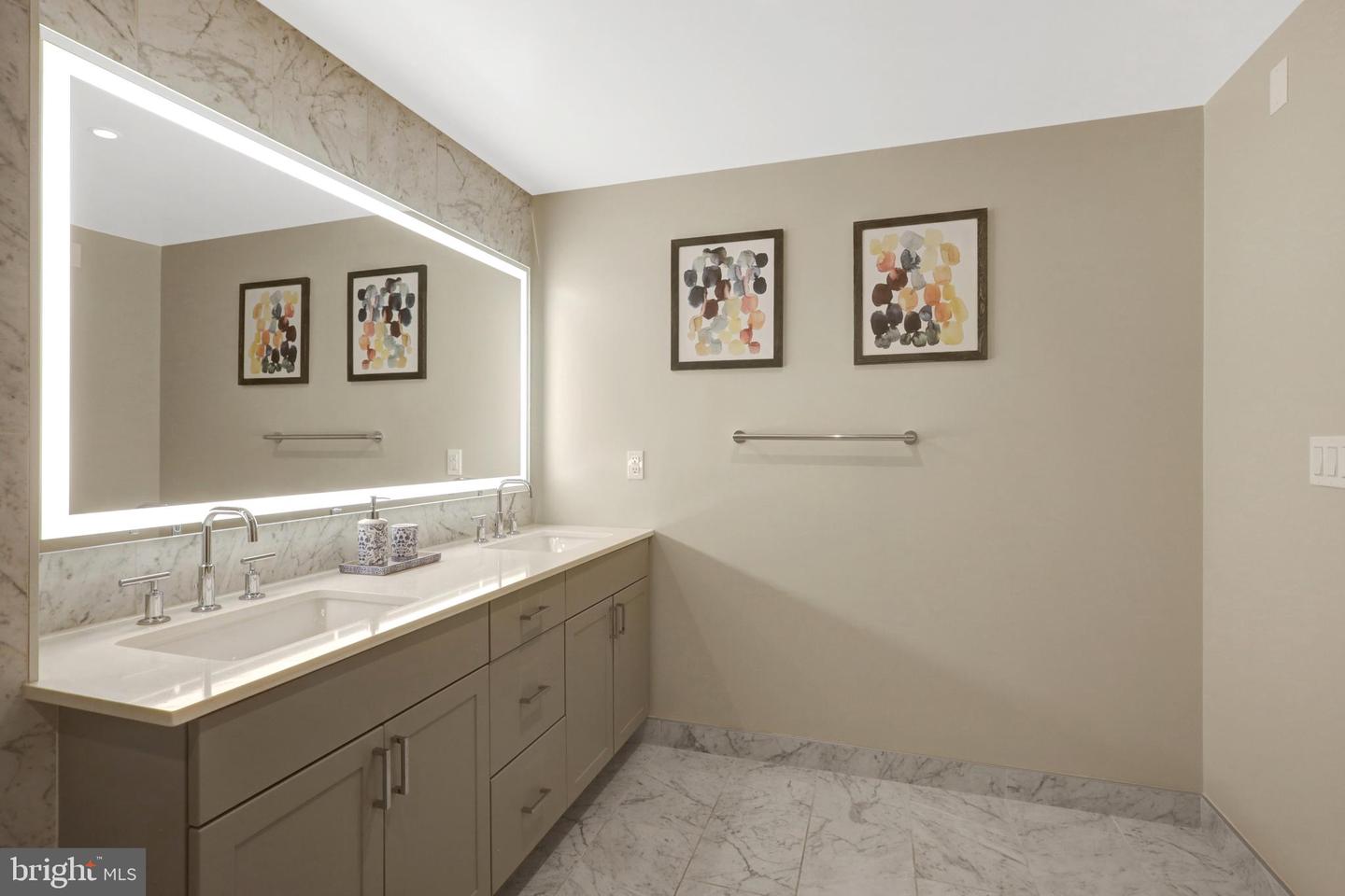925 N FAIRFAX ST #610, ALEXANDRIA, Virginia 22314, 2 Bedrooms Bedrooms, ,2 BathroomsBathrooms,Residential,For sale,925 N FAIRFAX ST #610,VAAX2043210 MLS # VAAX2043210