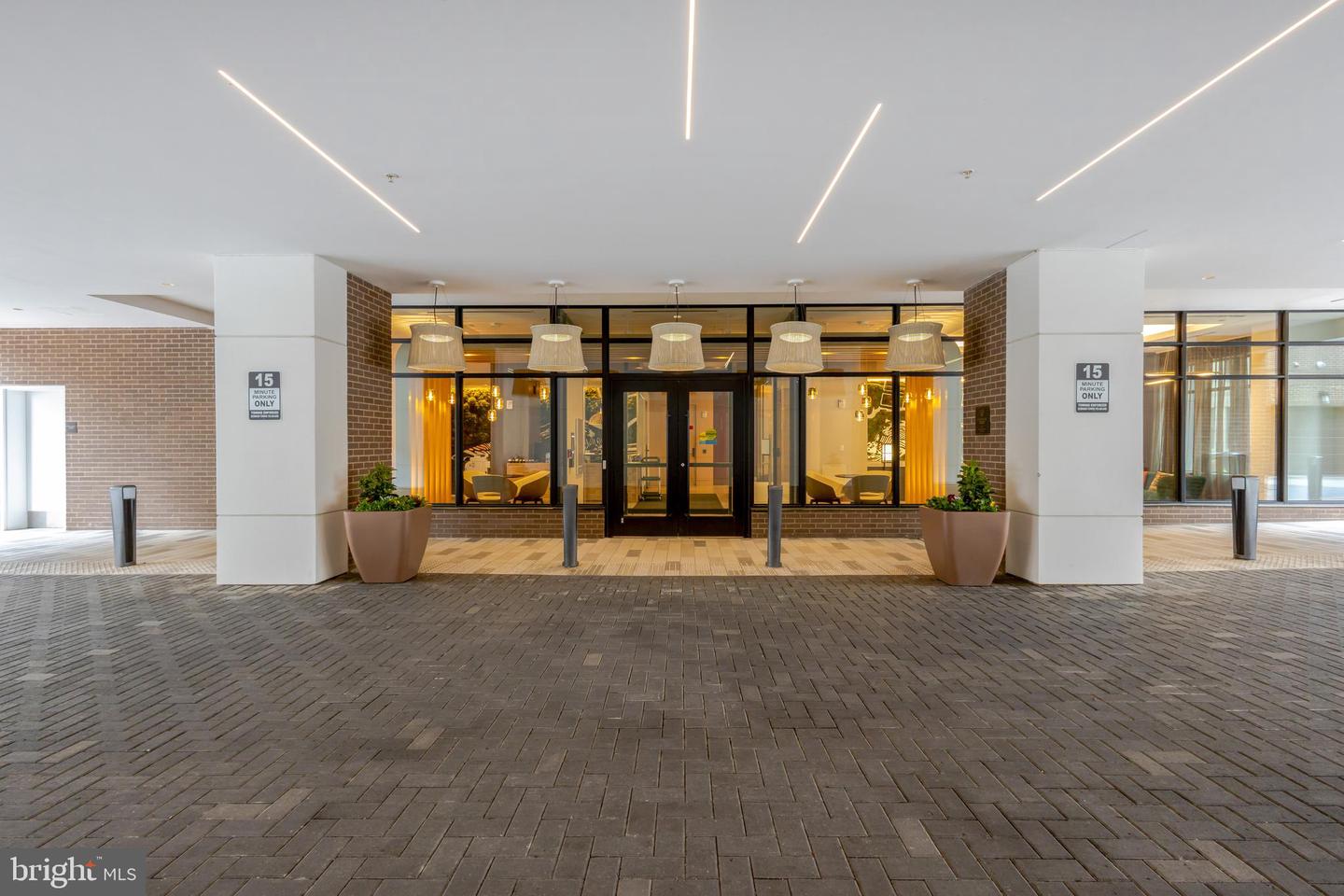 925 N FAIRFAX ST #610, ALEXANDRIA, Virginia 22314, 2 Bedrooms Bedrooms, ,2 BathroomsBathrooms,Residential,For sale,925 N FAIRFAX ST #610,VAAX2043210 MLS # VAAX2043210
