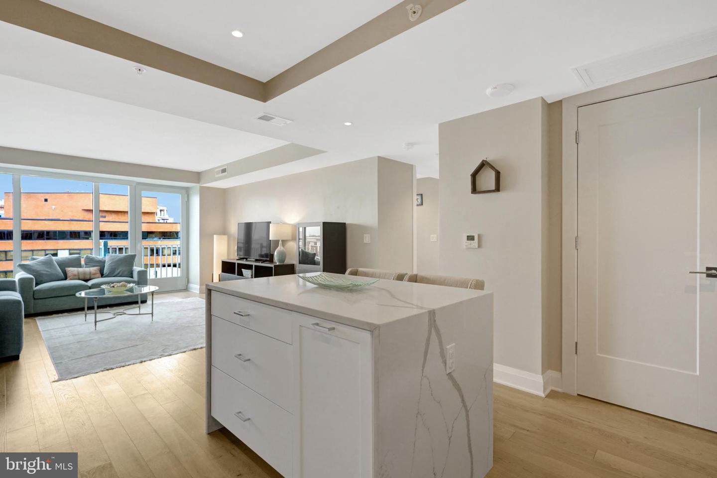 925 N FAIRFAX ST #610, ALEXANDRIA, Virginia 22314, 2 Bedrooms Bedrooms, ,2 BathroomsBathrooms,Residential,For sale,925 N FAIRFAX ST #610,VAAX2043210 MLS # VAAX2043210