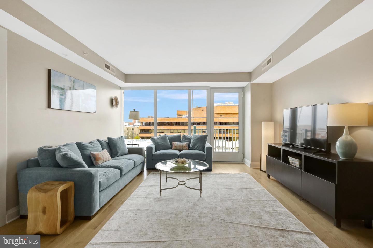 925 N FAIRFAX ST #610, ALEXANDRIA, Virginia 22314, 2 Bedrooms Bedrooms, ,2 BathroomsBathrooms,Residential,For sale,925 N FAIRFAX ST #610,VAAX2043210 MLS # VAAX2043210
