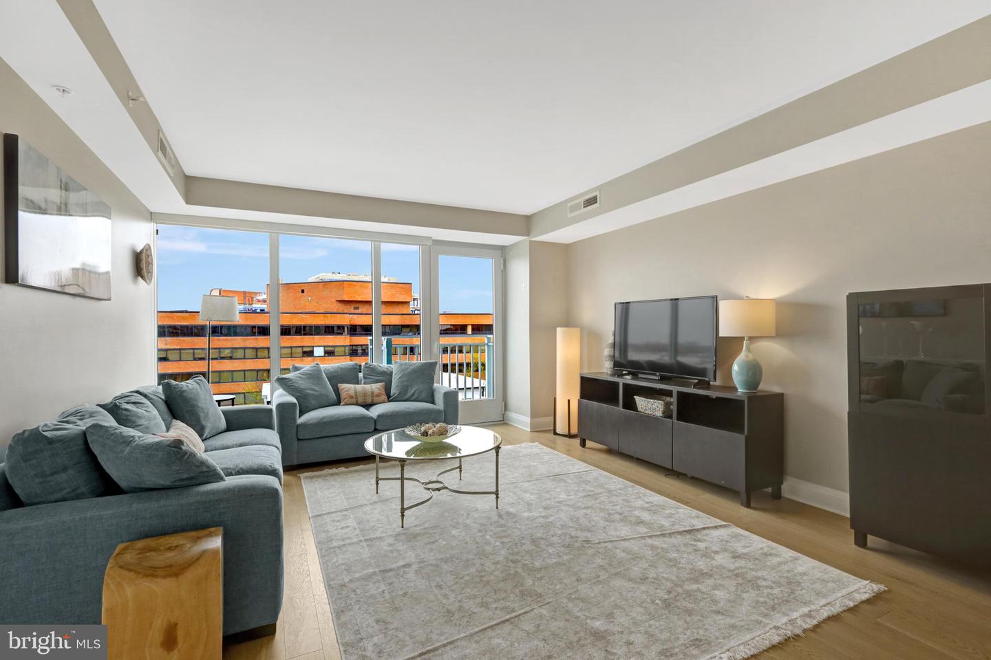 925 N FAIRFAX ST #610, ALEXANDRIA, Virginia 22314, 2 Bedrooms Bedrooms, ,2 BathroomsBathrooms,Residential,For sale,925 N FAIRFAX ST #610,VAAX2043210 MLS # VAAX2043210