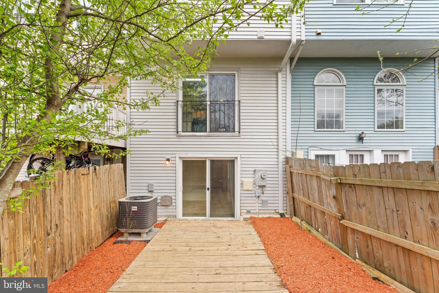 13984 BIG YANKEE LN, CENTREVILLE, Virginia 20121, 3 Bedrooms Bedrooms, 3 Rooms Rooms,2 BathroomsBathrooms,Residential,For sale,13984 BIG YANKEE LN,VAFX2230156 MLS # VAFX2230156