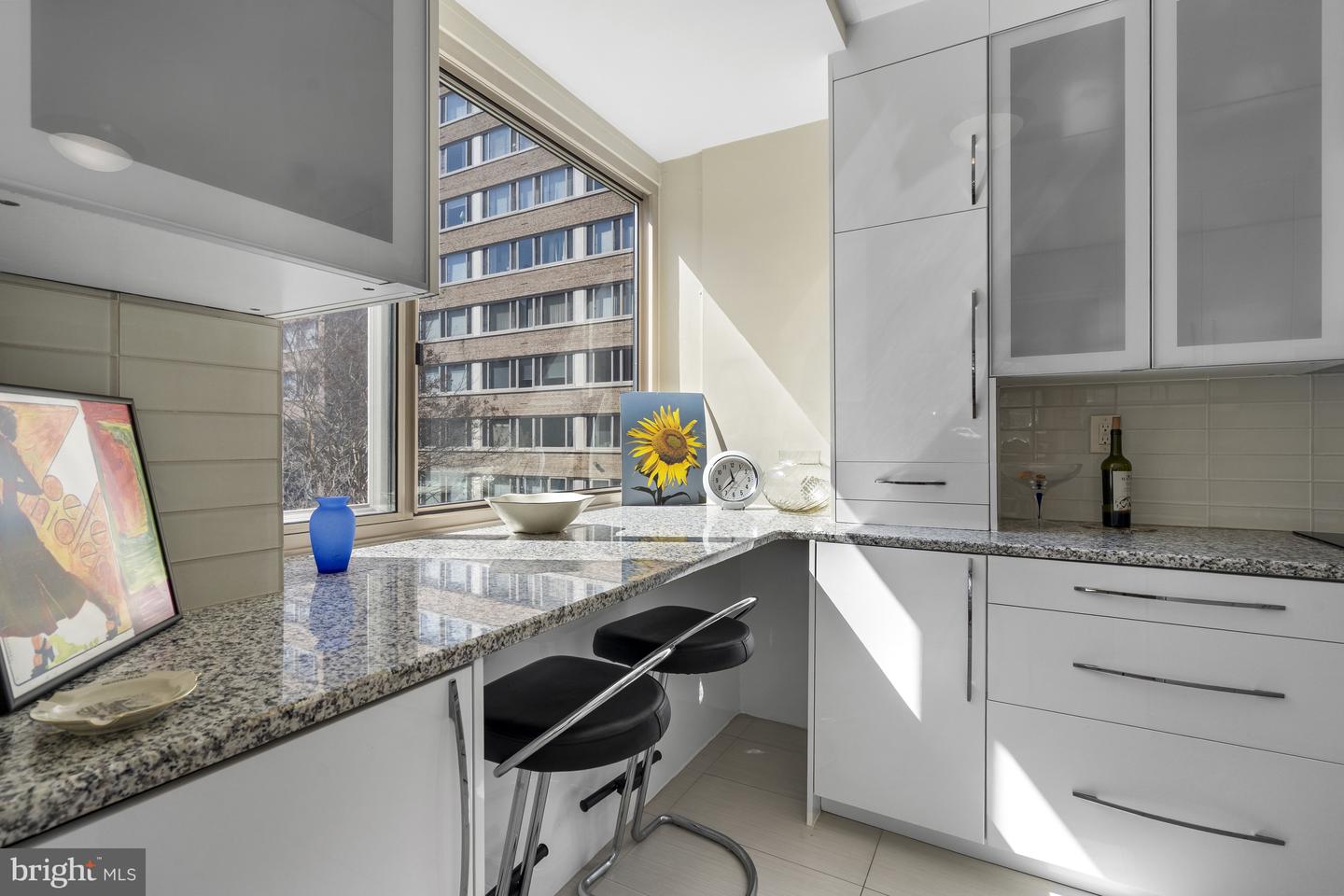 4101 CATHEDRAL AVE NW #611, WASHINGTON, District Of Columbia 20016, 2 Bedrooms Bedrooms, ,2 BathroomsBathrooms,Residential,For sale,4101 CATHEDRAL AVE NW #611,DCDC2192496 MLS # DCDC2192496