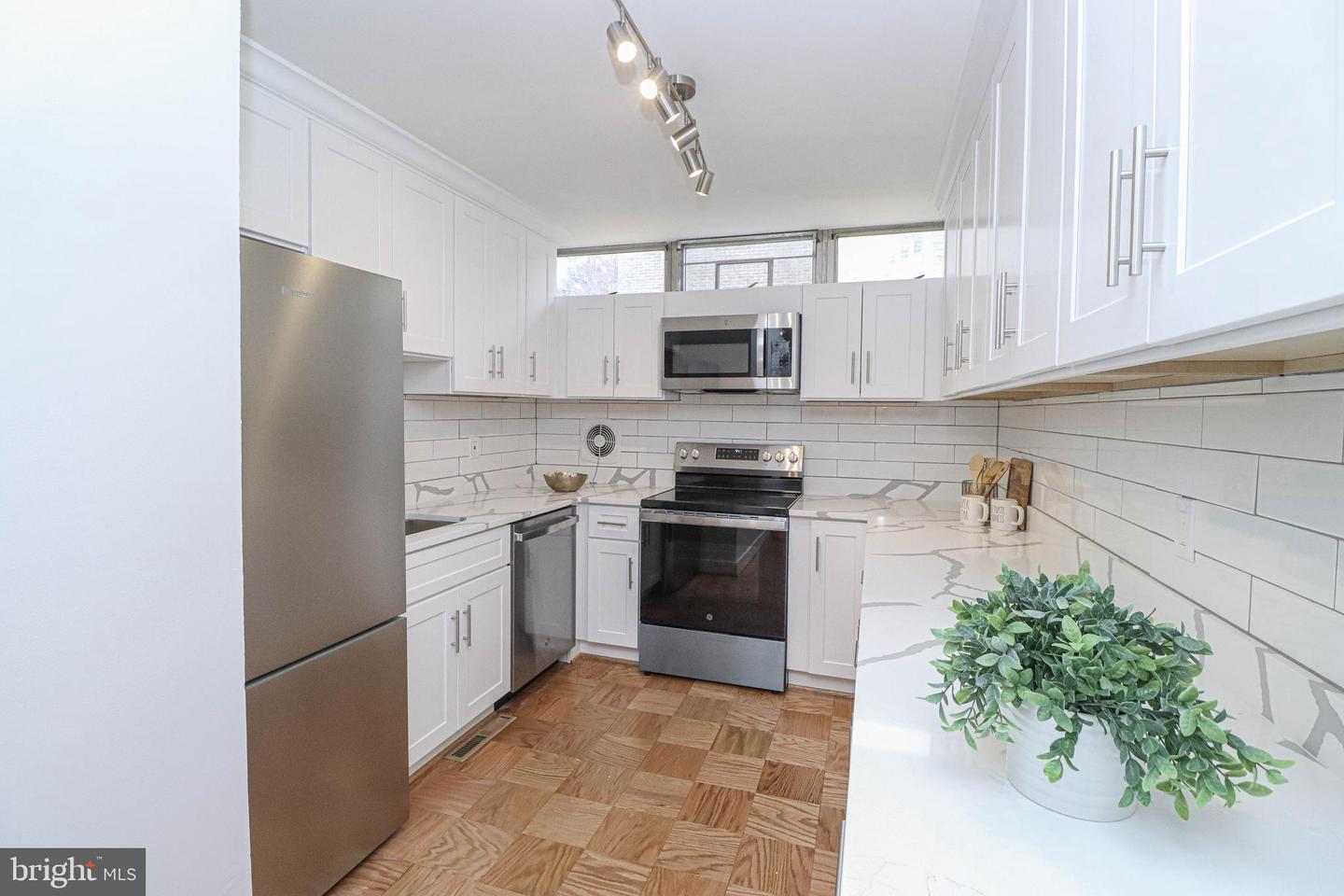 364 N STREET SW, WASHINGTON, District Of Columbia 20024, 3 Bedrooms Bedrooms, ,1 BathroomBathrooms,Residential,For sale,364 N STREET SW,DCDC2192706 MLS # DCDC2192706