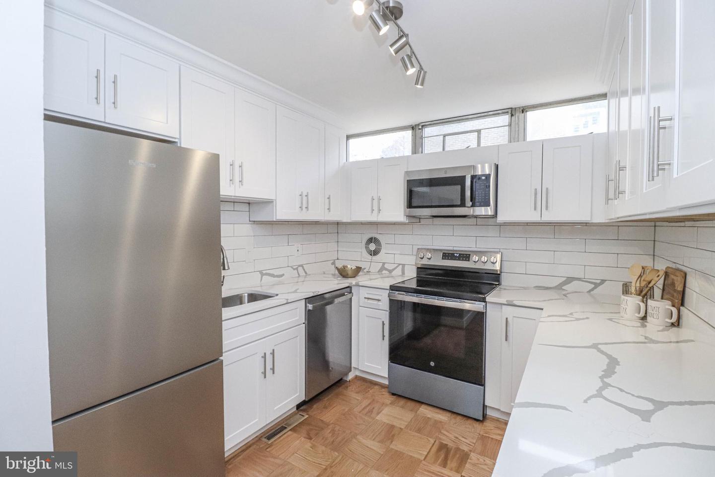 364 N STREET SW, WASHINGTON, District Of Columbia 20024, 3 Bedrooms Bedrooms, ,1 BathroomBathrooms,Residential,For sale,364 N STREET SW,DCDC2192706 MLS # DCDC2192706