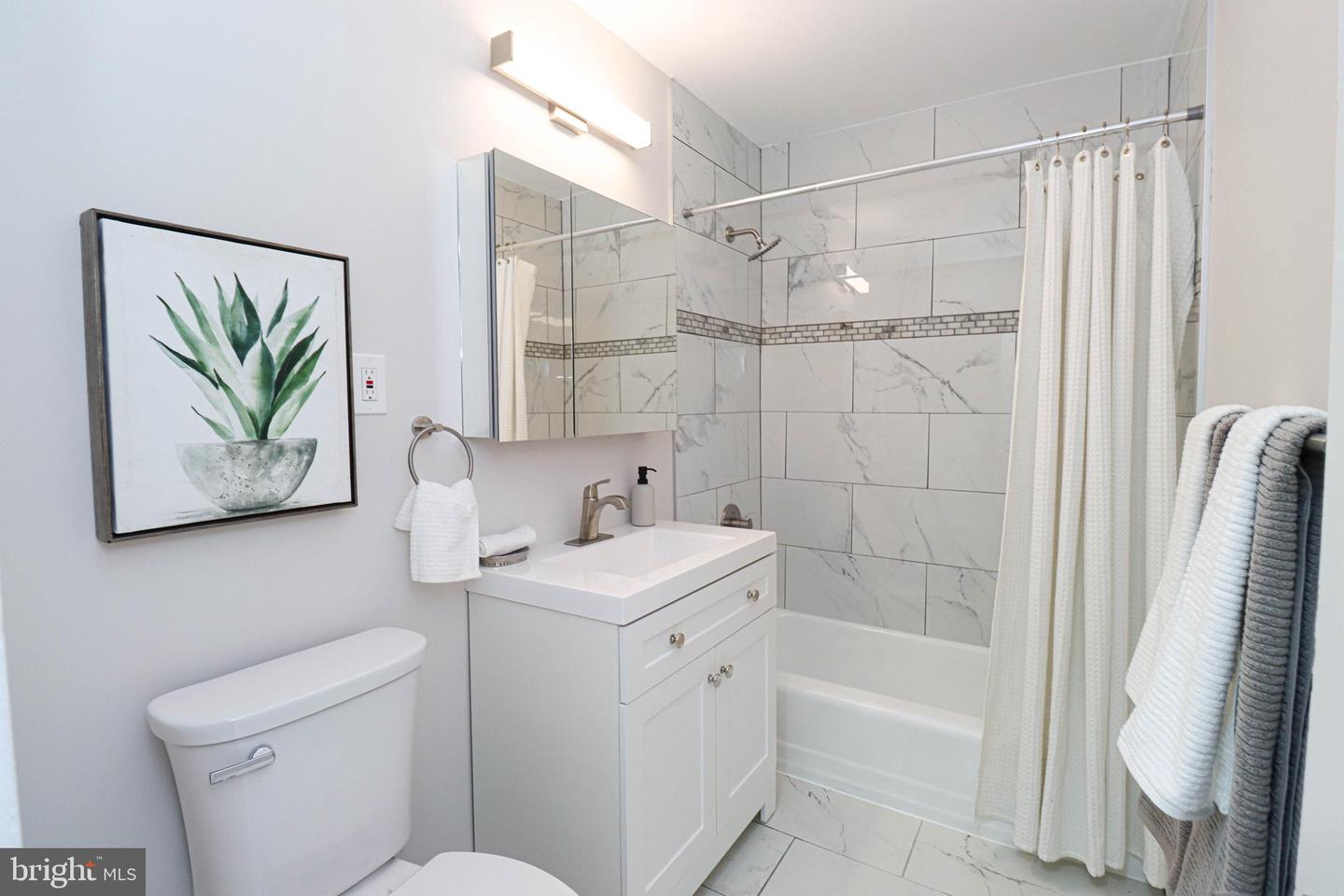 364 N STREET SW, WASHINGTON, District Of Columbia 20024, 3 Bedrooms Bedrooms, ,1 BathroomBathrooms,Residential,For sale,364 N STREET SW,DCDC2192706 MLS # DCDC2192706