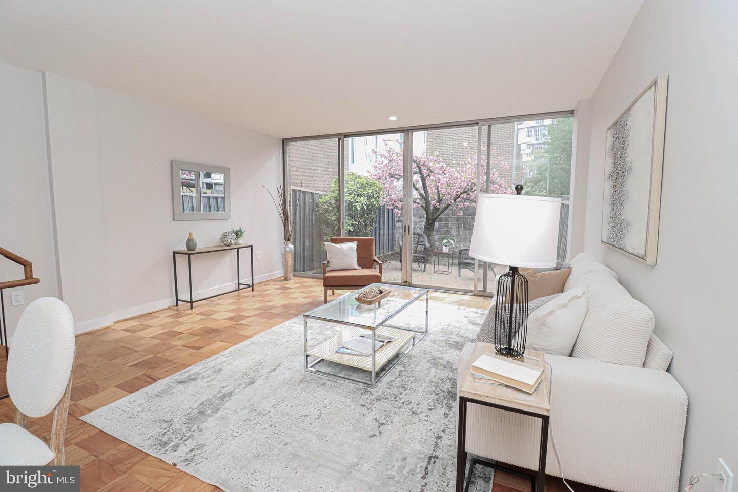 364 N STREET SW, WASHINGTON, District Of Columbia 20024, 3 Bedrooms Bedrooms, ,1 BathroomBathrooms,Residential,For sale,364 N STREET SW,DCDC2192706 MLS # DCDC2192706