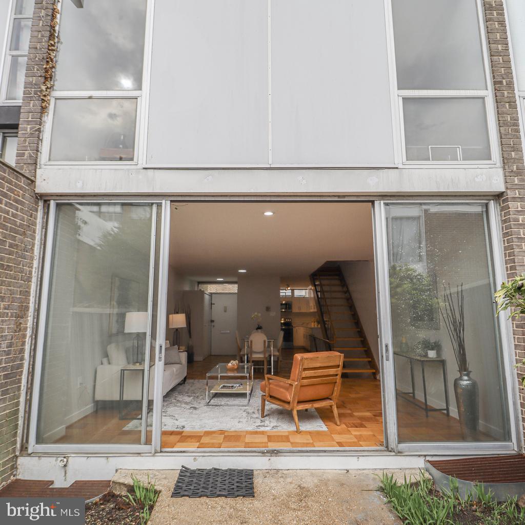 364 N STREET SW, WASHINGTON, District Of Columbia 20024, 3 Bedrooms Bedrooms, ,1 BathroomBathrooms,Residential,For sale,364 N STREET SW,DCDC2192706 MLS # DCDC2192706