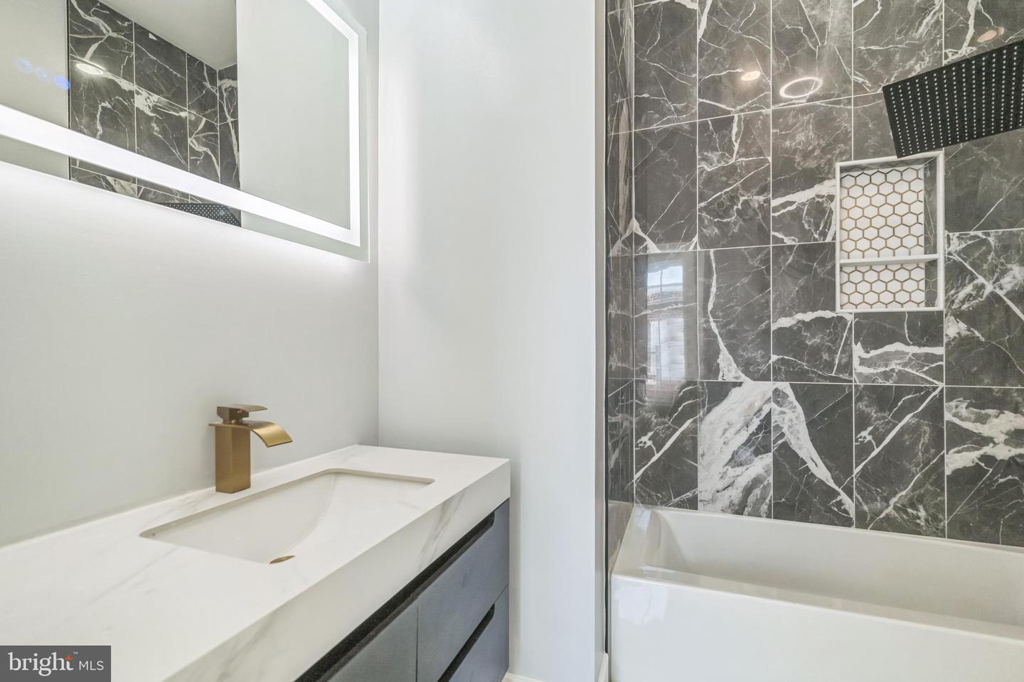 3905 KANSAS AVE NW #2, WASHINGTON, District Of Columbia 20011, 3 Bedrooms Bedrooms, ,3 BathroomsBathrooms,Residential,For sale,3905 KANSAS AVE NW #2,DCDC2192884 MLS # DCDC2192884