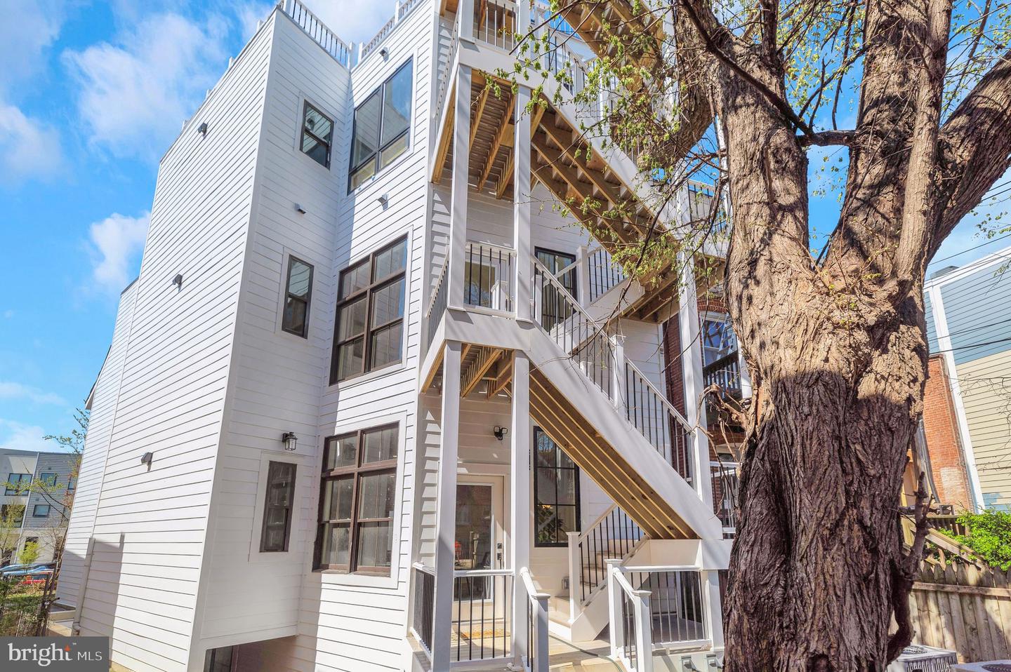 3905 KANSAS AVE NW #2, WASHINGTON, District Of Columbia 20011, 3 Bedrooms Bedrooms, ,3 BathroomsBathrooms,Residential,For sale,3905 KANSAS AVE NW #2,DCDC2192884 MLS # DCDC2192884