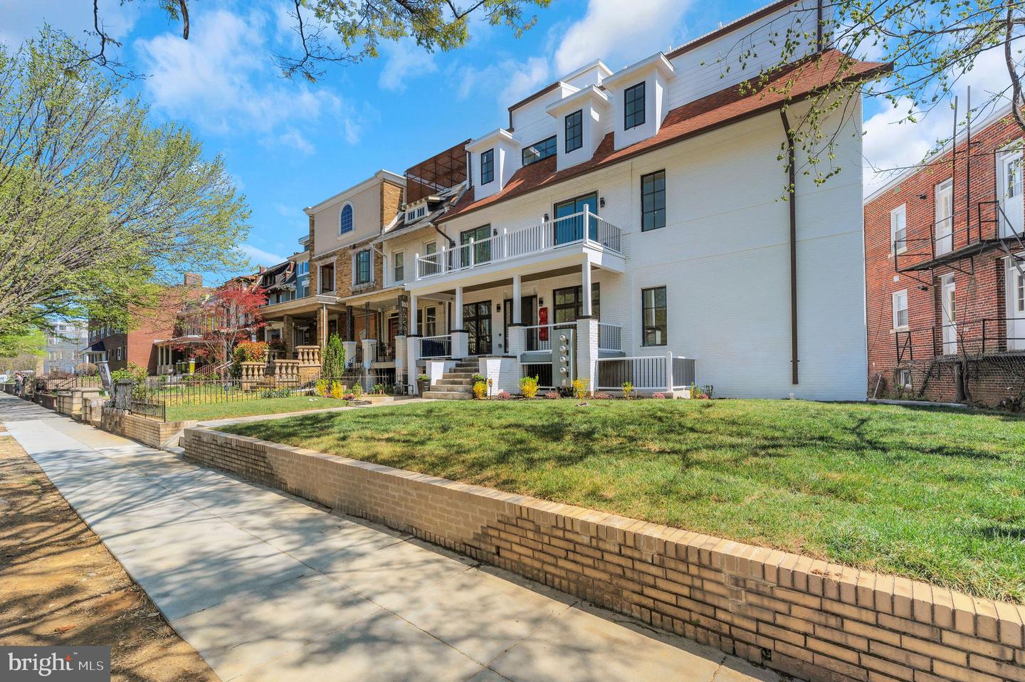 3905 KANSAS AVE NW #2, WASHINGTON, District Of Columbia 20011, 3 Bedrooms Bedrooms, ,3 BathroomsBathrooms,Residential,For sale,3905 KANSAS AVE NW #2,DCDC2192884 MLS # DCDC2192884