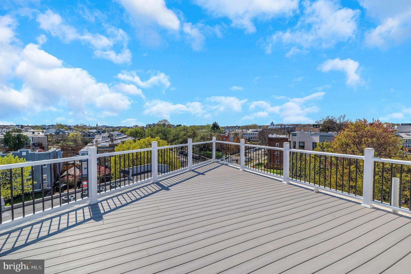 3905 KANSAS AVE NW #2, WASHINGTON, District Of Columbia 20011, 3 Bedrooms Bedrooms, ,3 BathroomsBathrooms,Residential,For sale,3905 KANSAS AVE NW #2,DCDC2192884 MLS # DCDC2192884