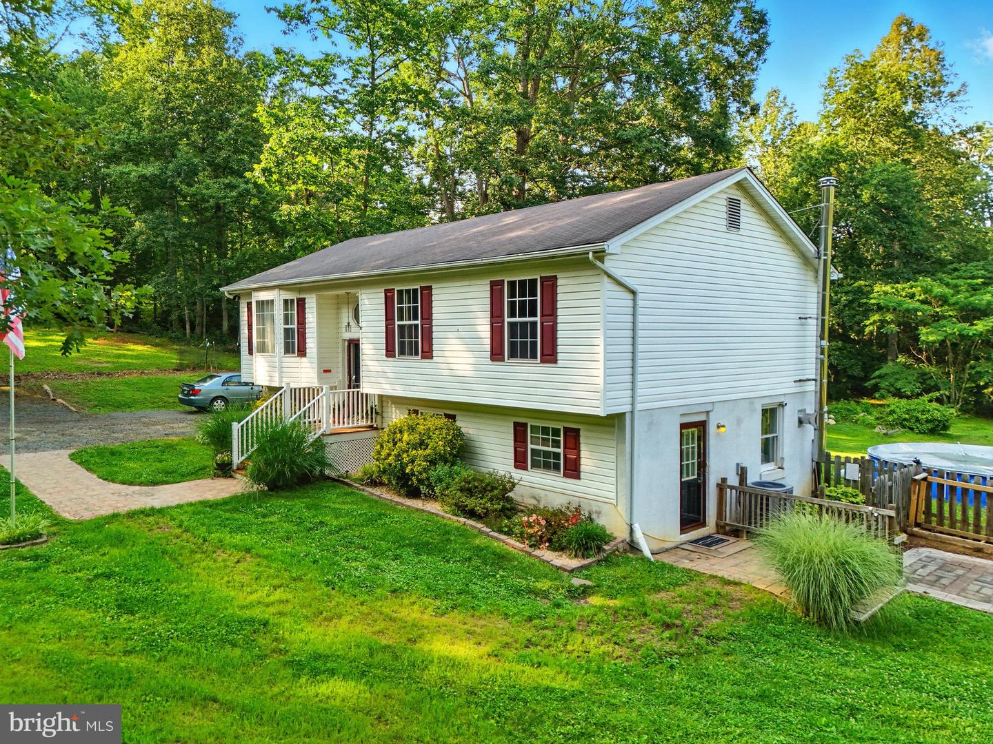 19303 FRAZIER RD, CULPEPER, Virginia 22701, 3 Bedrooms Bedrooms, ,3 BathroomsBathrooms,Residential,For sale,19303 FRAZIER RD,VACU2010172 MLS # VACU2010172
