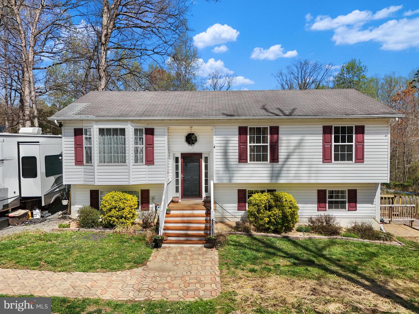 19303 FRAZIER RD, CULPEPER, Virginia 22701, 3 Bedrooms Bedrooms, ,3 BathroomsBathrooms,Residential,For sale,19303 FRAZIER RD,VACU2010172 MLS # VACU2010172