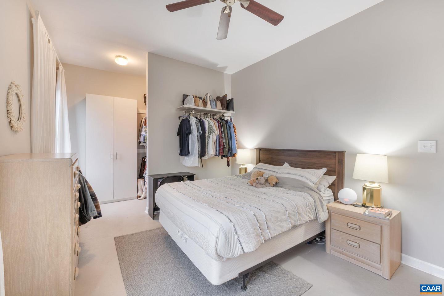 750 WALKER SQ #4B, CHARLOTTESVILLE, Virginia 22903, 1 Bedroom Bedrooms, ,1 BathroomBathrooms,Residential,For sale,750 WALKER SQ #4B,662559 MLS # 662559