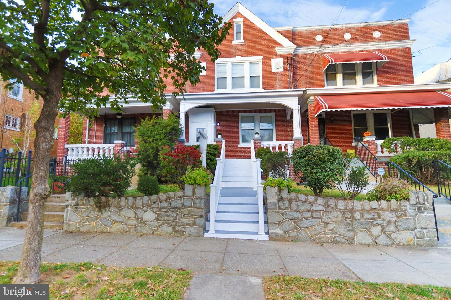 325 MADISON ST NW, WASHINGTON, District Of Columbia 20011, 3 Bedrooms Bedrooms, ,1 BathroomBathrooms,Residential,For sale,325 MADISON ST NW,DCDC2193126 MLS # DCDC2193126