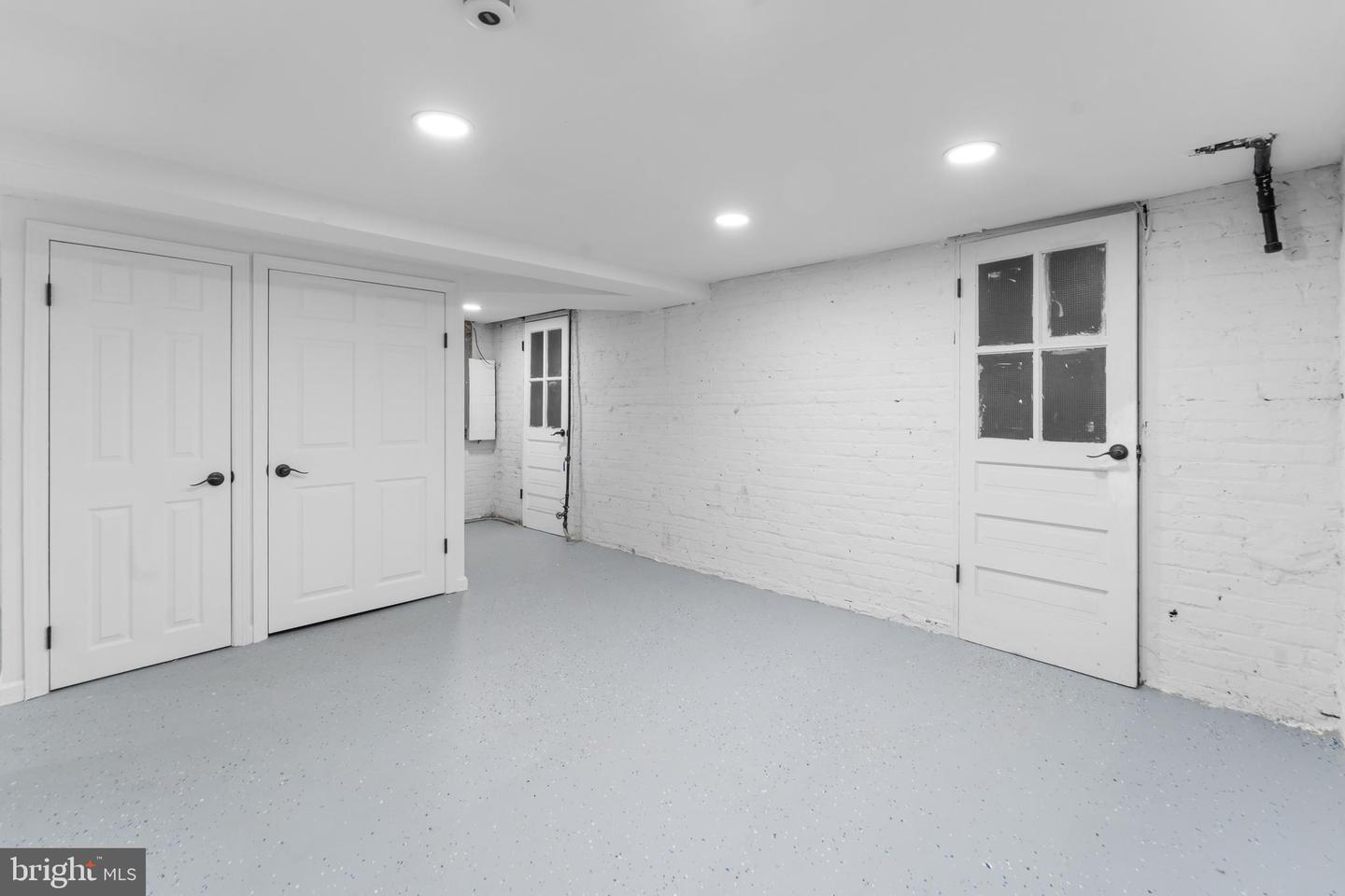 325 MADISON ST NW, WASHINGTON, District Of Columbia 20011, 3 Bedrooms Bedrooms, ,1 BathroomBathrooms,Residential,For sale,325 MADISON ST NW,DCDC2193126 MLS # DCDC2193126