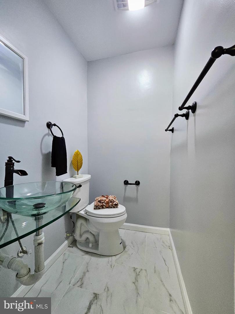 325 MADISON ST NW, WASHINGTON, District Of Columbia 20011, 3 Bedrooms Bedrooms, ,1 BathroomBathrooms,Residential,For sale,325 MADISON ST NW,DCDC2193126 MLS # DCDC2193126