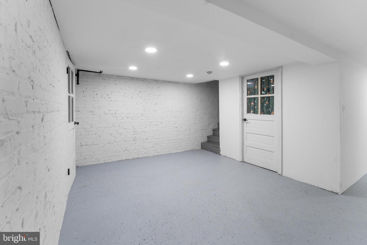 325 MADISON ST NW, WASHINGTON, District Of Columbia 20011, 3 Bedrooms Bedrooms, ,1 BathroomBathrooms,Residential,For sale,325 MADISON ST NW,DCDC2193126 MLS # DCDC2193126