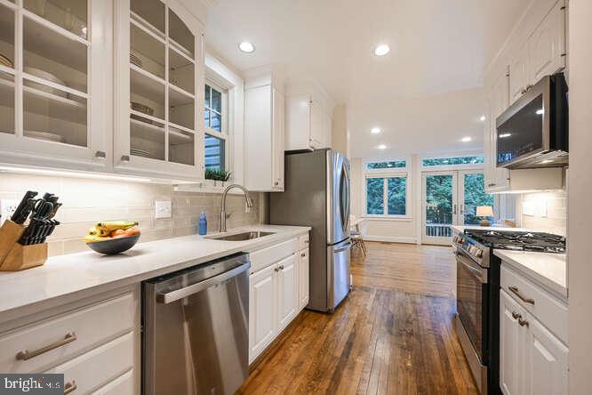 5816 MACARTHUR BLVD NW, WASHINGTON, District Of Columbia 20016, 5 Bedrooms Bedrooms, ,5 BathroomsBathrooms,Residential,For sale,5816 MACARTHUR BLVD NW,DCDC2193070 MLS # DCDC2193070