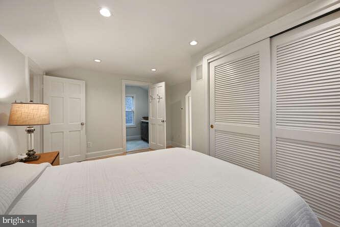 5816 MACARTHUR BLVD NW, WASHINGTON, District Of Columbia 20016, 5 Bedrooms Bedrooms, ,5 BathroomsBathrooms,Residential,For sale,5816 MACARTHUR BLVD NW,DCDC2193070 MLS # DCDC2193070