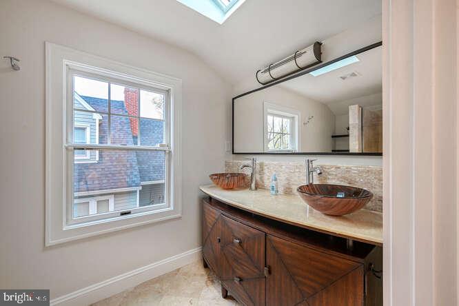 5816 MACARTHUR BLVD NW, WASHINGTON, District Of Columbia 20016, 5 Bedrooms Bedrooms, ,5 BathroomsBathrooms,Residential,For sale,5816 MACARTHUR BLVD NW,DCDC2193070 MLS # DCDC2193070