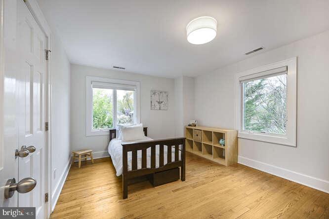 5816 MACARTHUR BLVD NW, WASHINGTON, District Of Columbia 20016, 5 Bedrooms Bedrooms, ,5 BathroomsBathrooms,Residential,For sale,5816 MACARTHUR BLVD NW,DCDC2193070 MLS # DCDC2193070