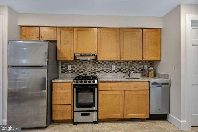 5816 MACARTHUR BLVD NW, WASHINGTON, District Of Columbia 20016, 5 Bedrooms Bedrooms, ,5 BathroomsBathrooms,Residential,For sale,5816 MACARTHUR BLVD NW,DCDC2193070 MLS # DCDC2193070