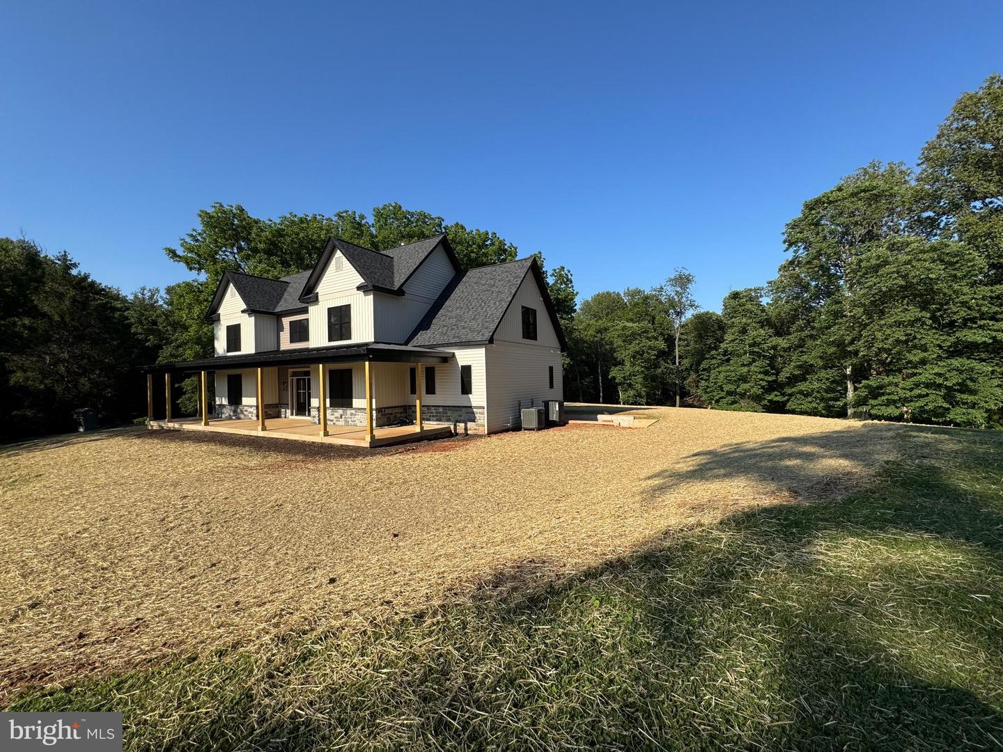 6941 GREAT OAK WAY, WARRENTON, Virginia 20187, 5 Bedrooms Bedrooms, ,5 BathroomsBathrooms,Residential,For sale,6941 GREAT OAK WAY,VAFQ2016098 MLS # VAFQ2016098